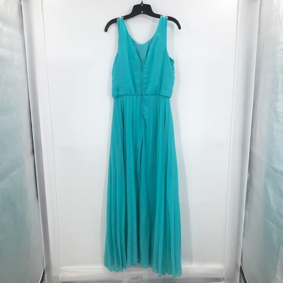 Pompous Girly Sleeveless Greek Pleated Maxi Dress - Picture 2 of 9